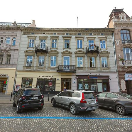 Центр На Вулиці Проспект Шевченка 12 Навпроти Макдональса З Балконом Appartement Lviv Buitenkant foto