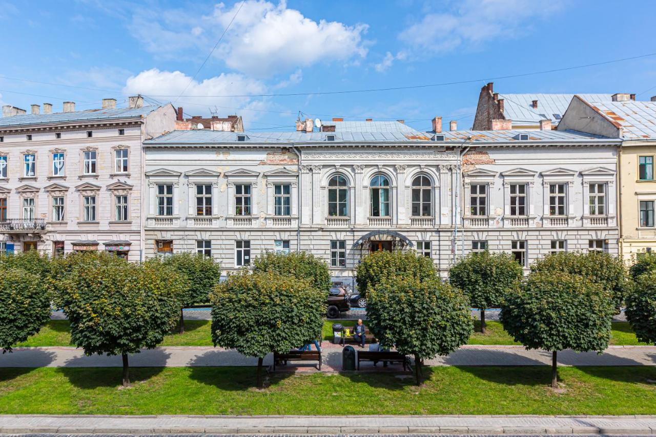 Центр На Вулиці Проспект Шевченка 12 Навпроти Макдональса З Балконом Appartement Lviv Buitenkant foto